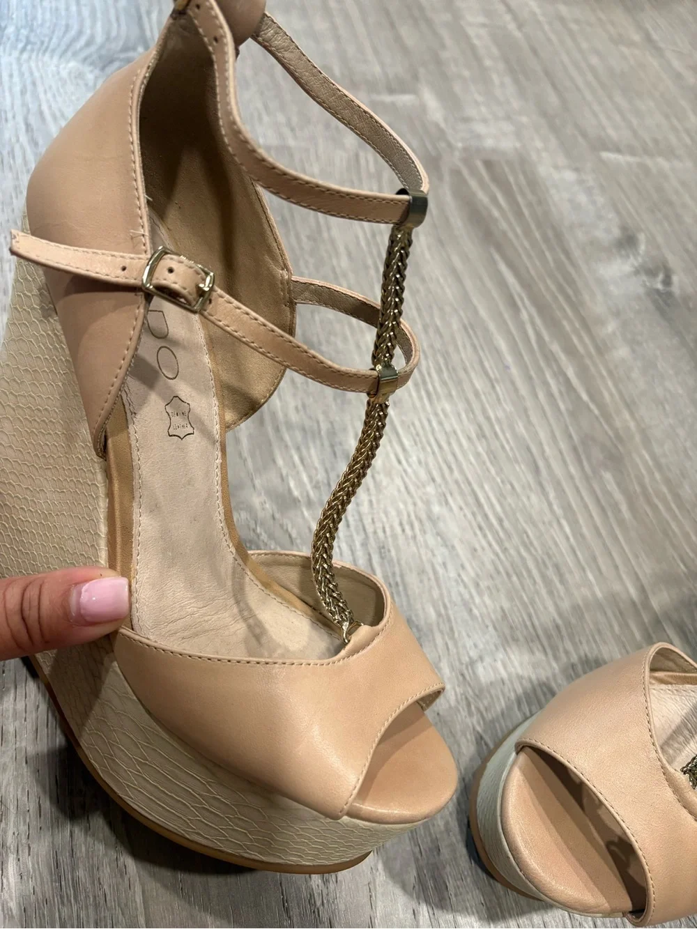 ALDO Nude Tan T-Strap Platform Heels with Gold Chain